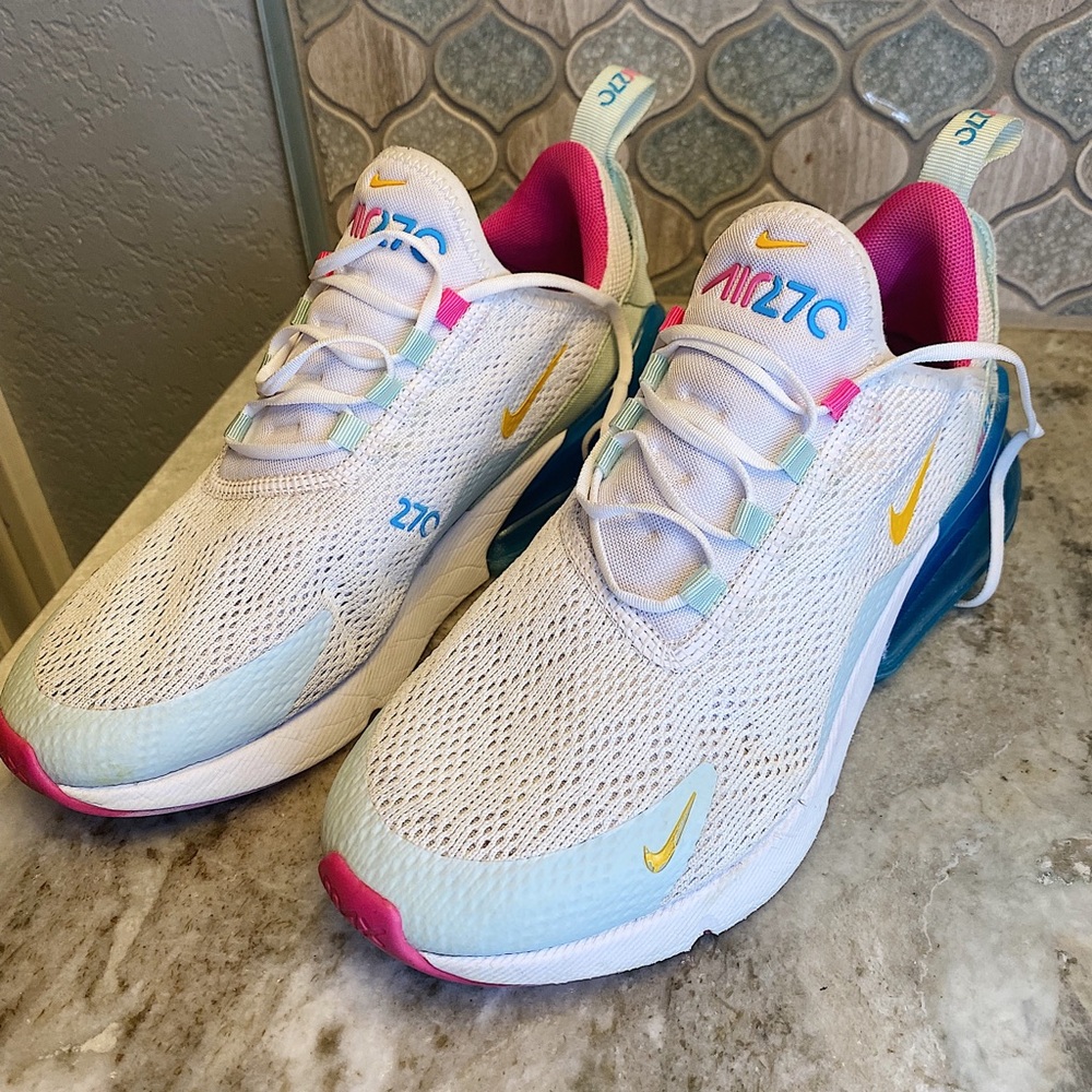 Nike Air Max 270